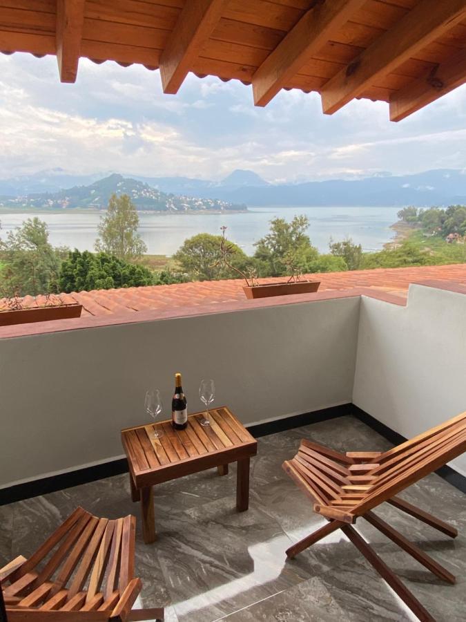 Hospedaje Anturios Valle De Bravo Exteriör bild